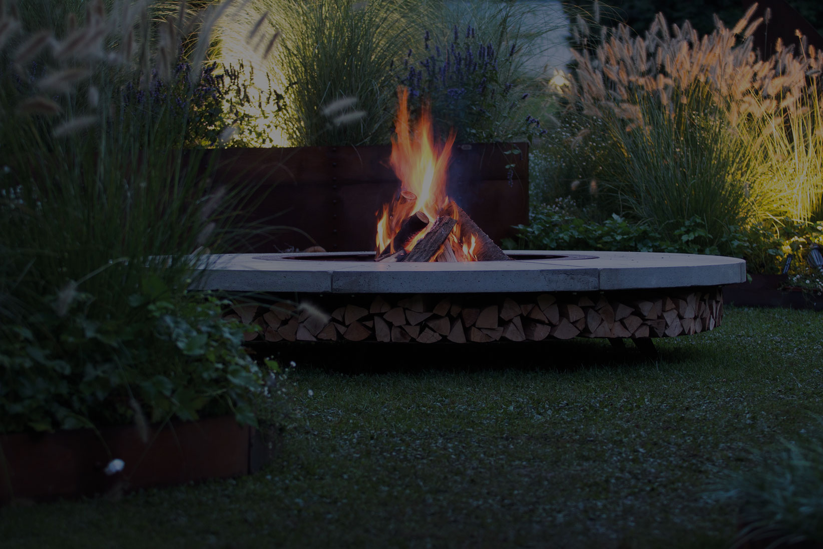 Ercole Concrete Brown 2500 mm Wood-Burning Fire Pit Dimensions